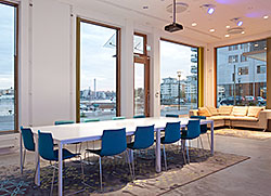 With tunable white, the colour can be varied either in the entire space or only in certain areas With tunable white, the colour can be varied either in the entire space or only in certain areas