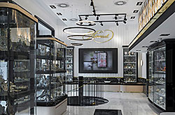 High-quality light for the finest Herend porcelain